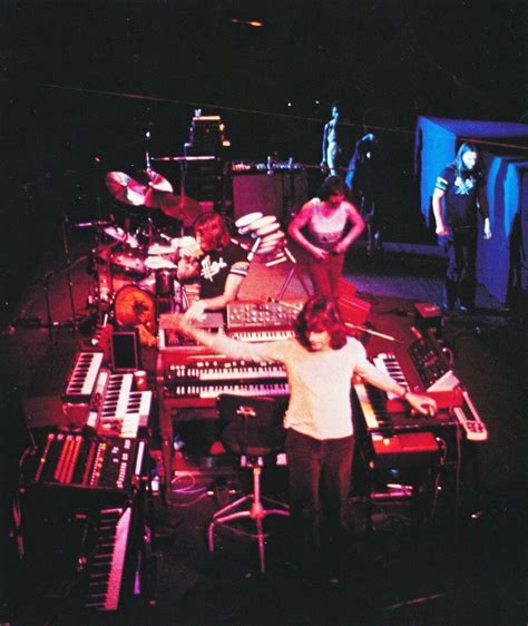 Wed Apr 24 2002 at 44823. . Synths used by pink floyd